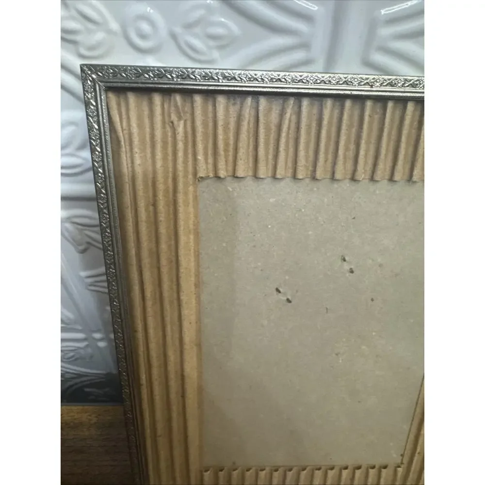 Vintage Metal Picture Frame Glass Easel Gold Tone Ornate Design 8x10 MCM Decor